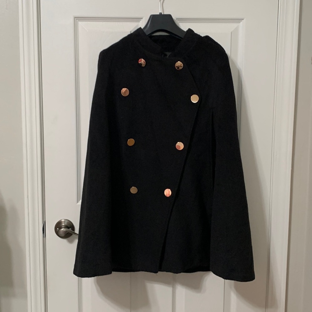 NWOT Black Chicwish Cape